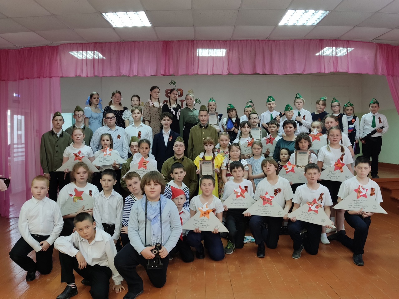 конкурс инсценированной песни &amp;quot;Песни, опаленные войной&amp;quot;..